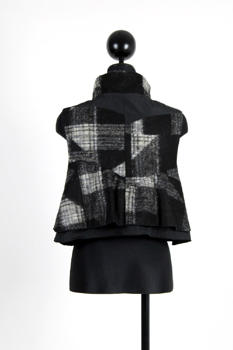 VEST-1563732