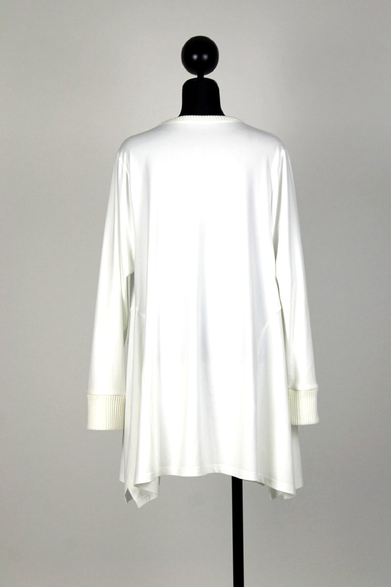 TUNIC-1566610