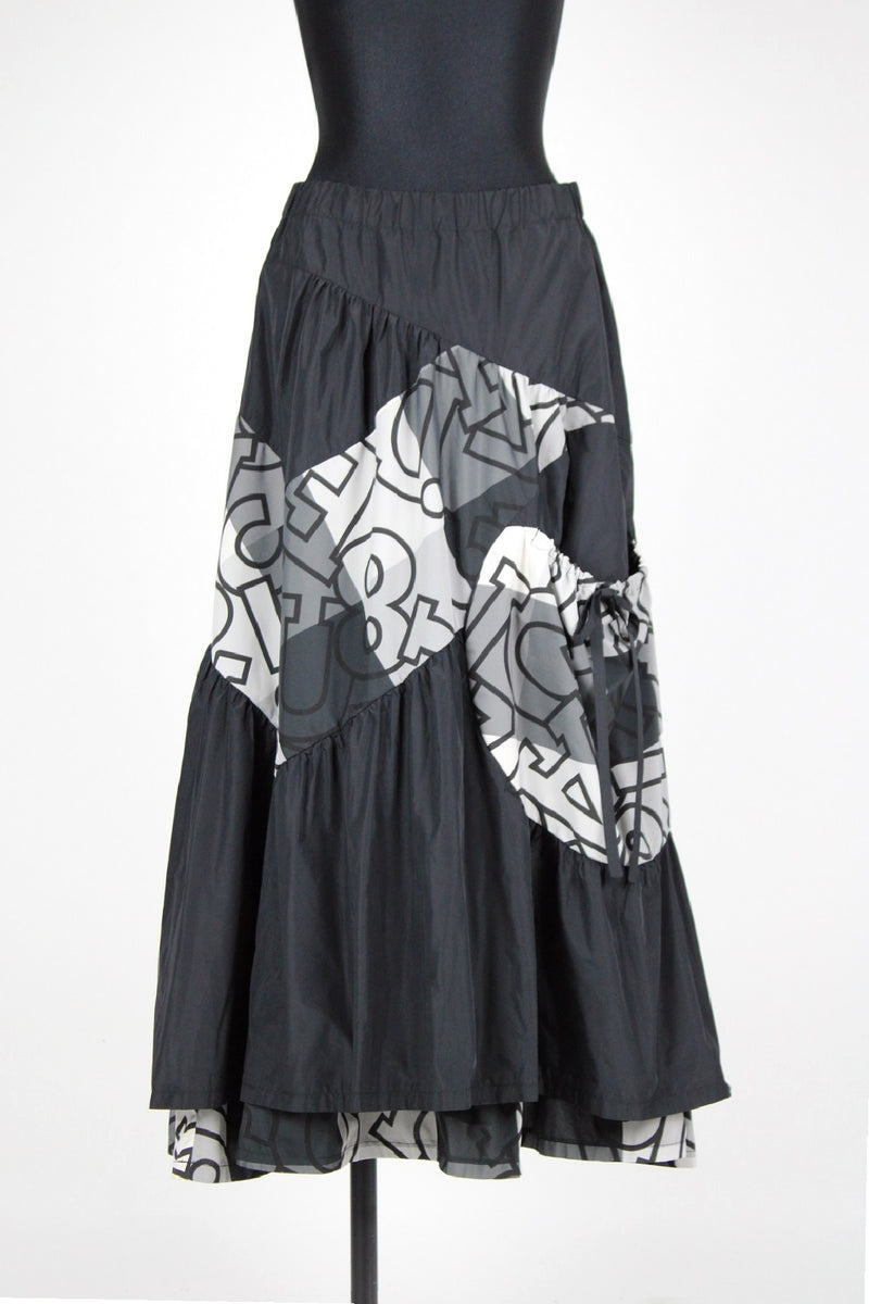 SKIRT-1557134